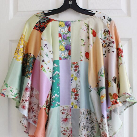 Unbreak.it Patchwork Flowers Print Silk Flare Sleeve Blouse - Picture 13 of 16